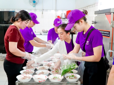 BẾP NHÀ TTC – GỬI YÊU THƯƠNG, TRAO HẠNH PHÚC