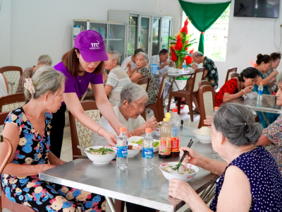 BẾP NHÀ TTC – GỬI YÊU THƯƠNG, TRAO HẠNH PHÚC
