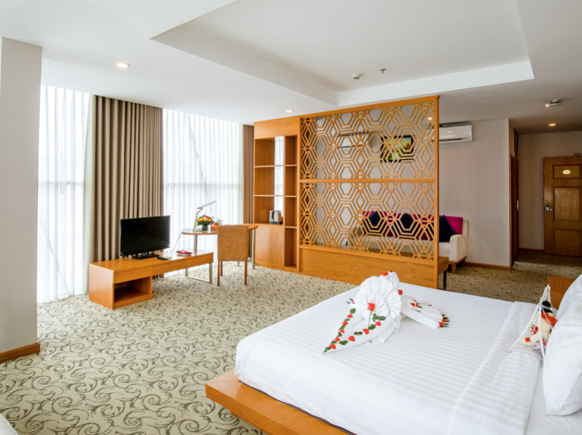 SUITE CITY VIEW KING