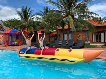 SENIOR SUITE POOL VIEW