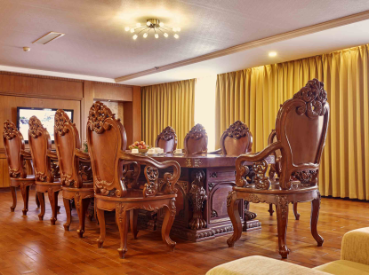 PRESIDENT SUITE OCEAN VIEW 2 KING