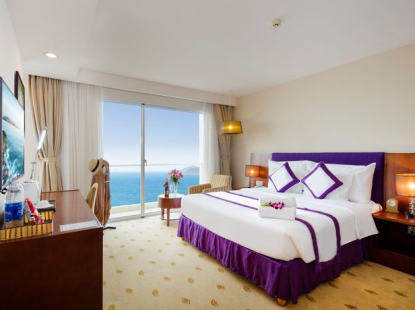 SUITE OCEAN VIEW KING